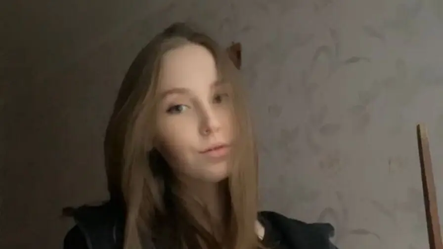 View more of AislyFarabee
