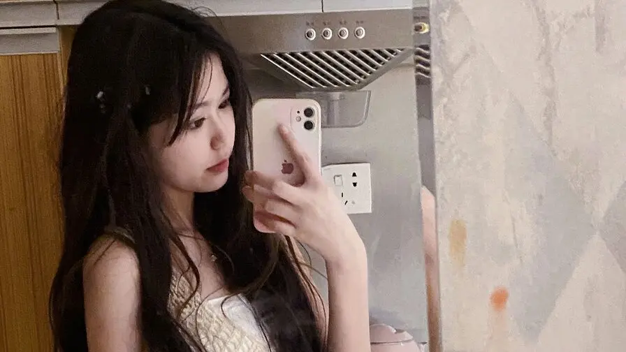 View more of DorisEileen