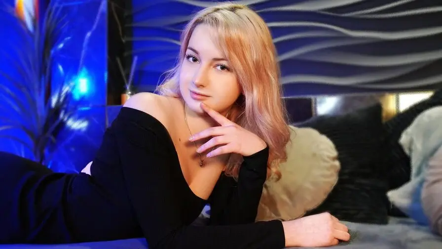 View more of JessieTurners