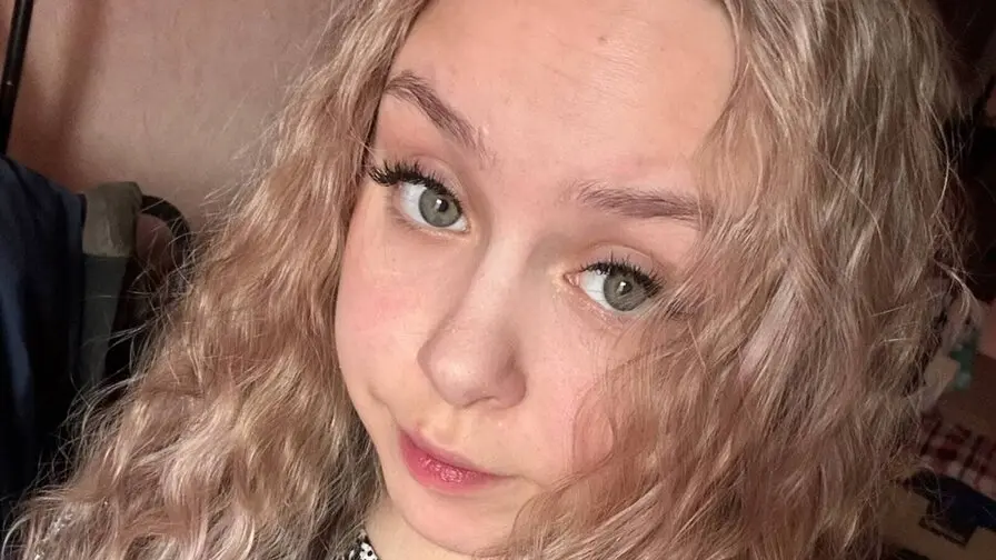 View more of LizzetteStanway