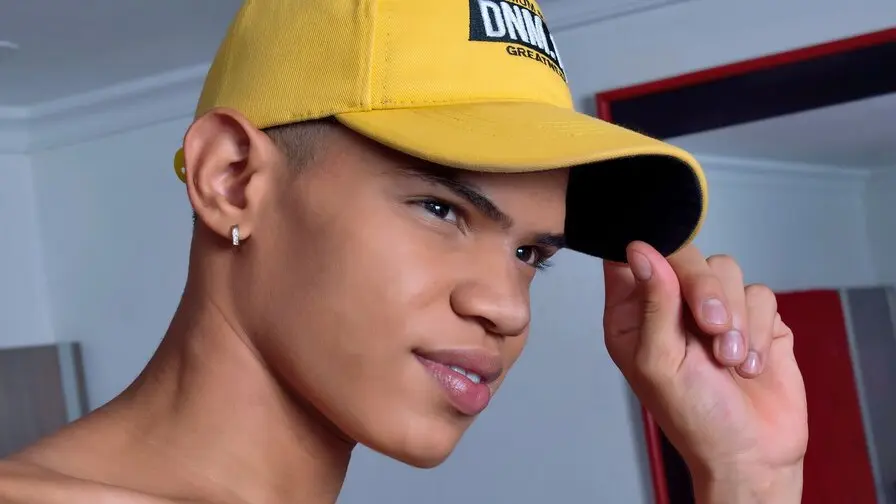 View more of LuigiGonzalez
