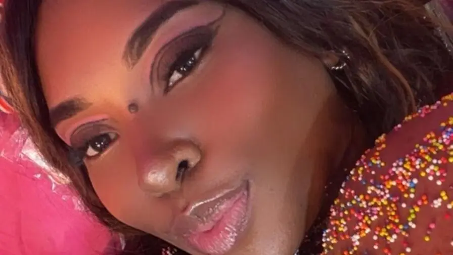 View more of MelyFoxter