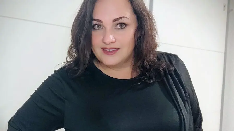 View more of RaveenaMcNeel